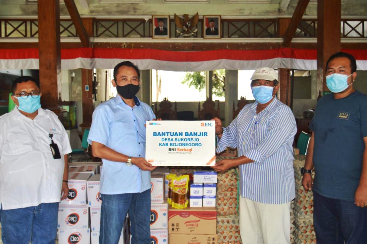 BNI Cabang Bojonegoro Serahkan Bantuan untuk Korban Banjir